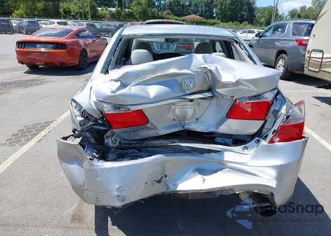 2013 Honda Accord Lx z USA, uszkodzony, nr VIN 1HGCR2F33DA237583